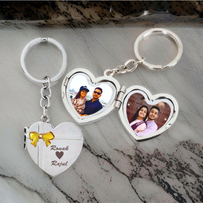 K19  2 Side Metal Heart Sep Book Romantic Personalized Photo Keychain