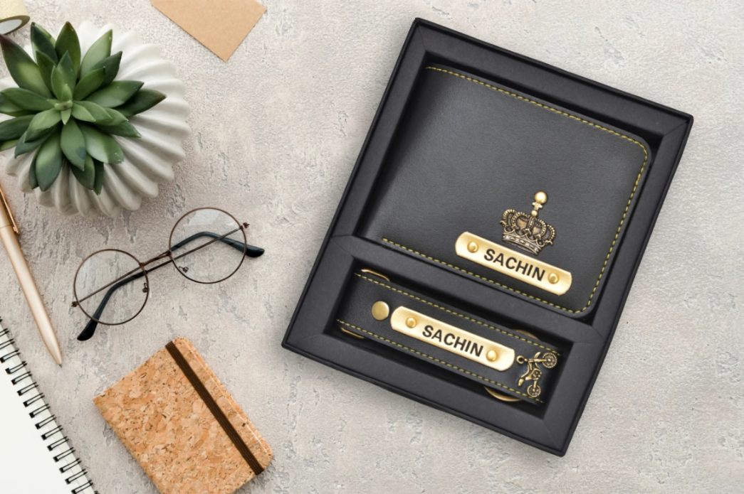RC4 Men's Wallet & Keychain Set