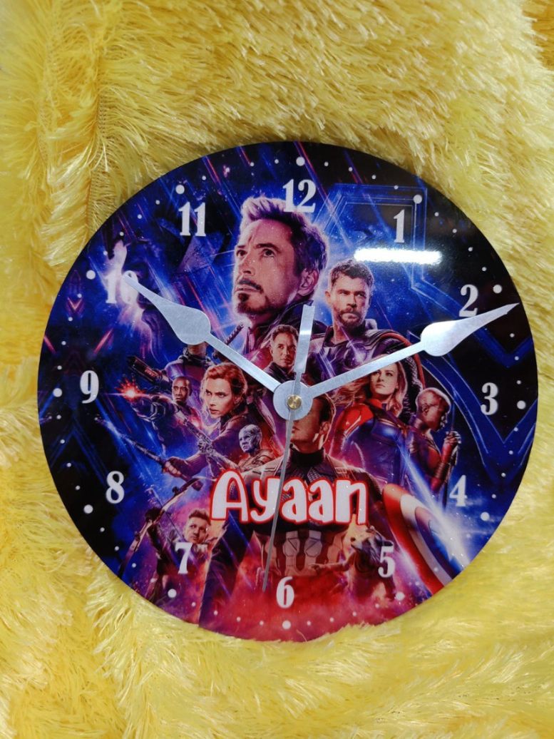 MC1 MDF Clock 8X8